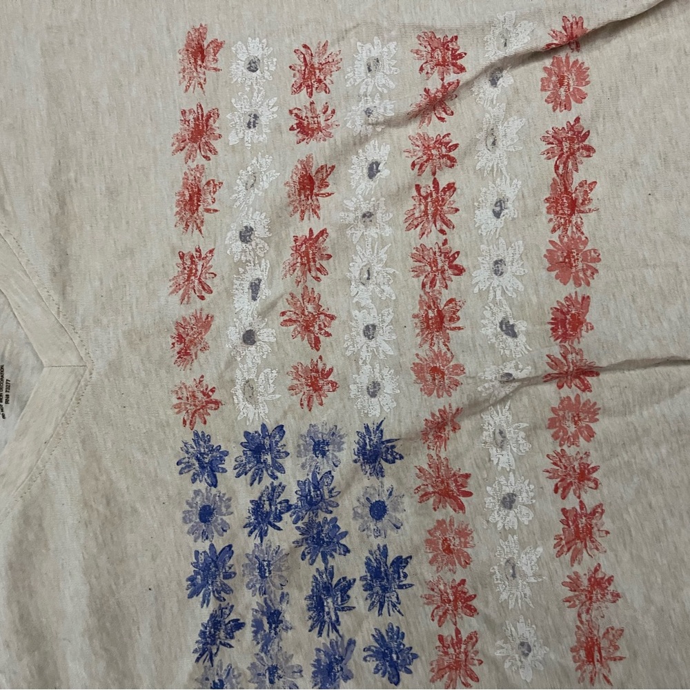 Sonoma Red and White Short Sleeve Tee - Picture 2 of 3